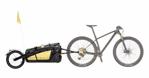 bilde av topeak sin journey trailer sykkelvogn montert på en sykkel